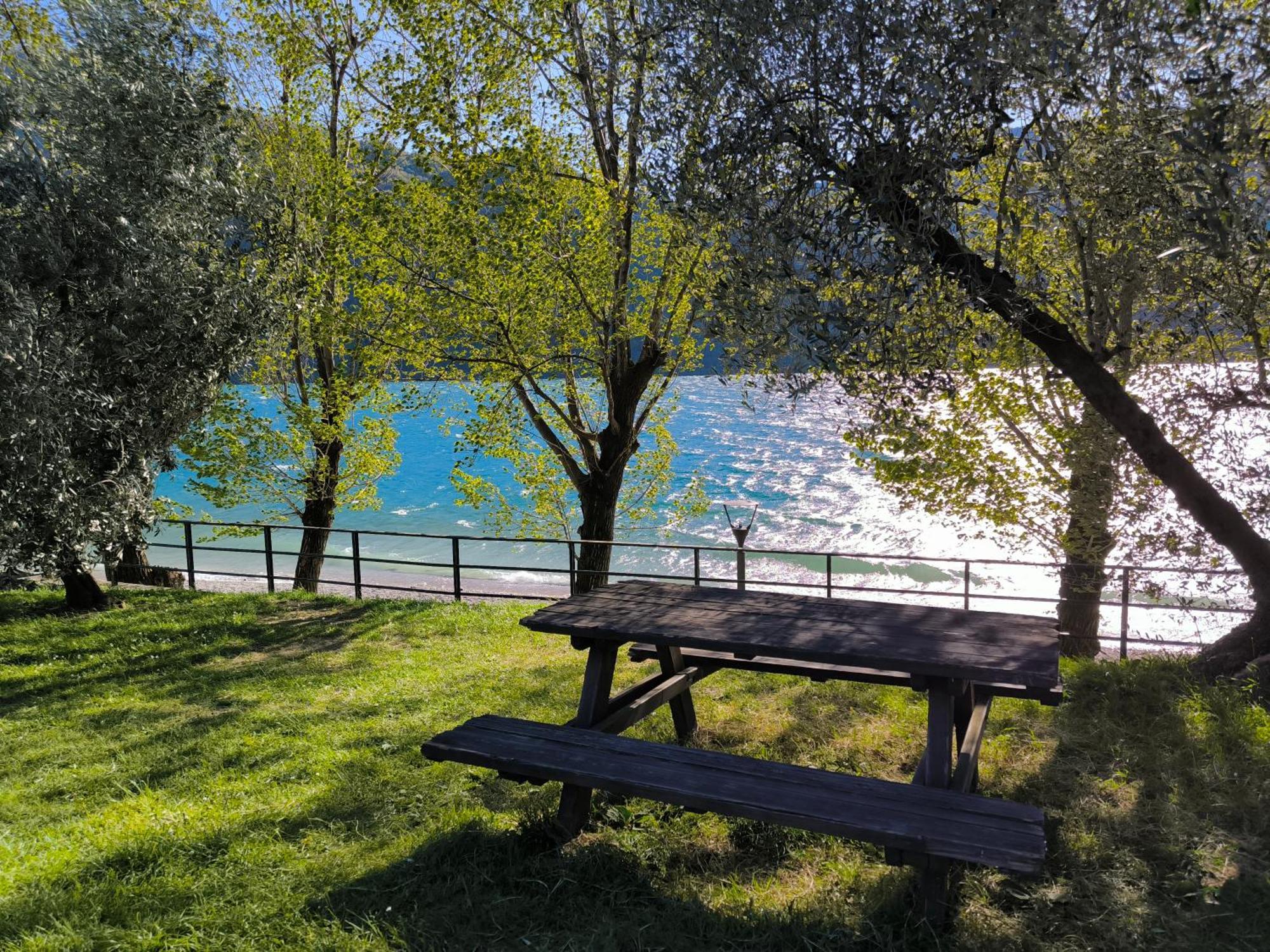 La Meridiana Sul Lago Abbadia Lariana Quarto foto